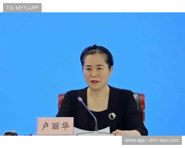 山东省自然资源厅选手羽毛球赛全力拼搏