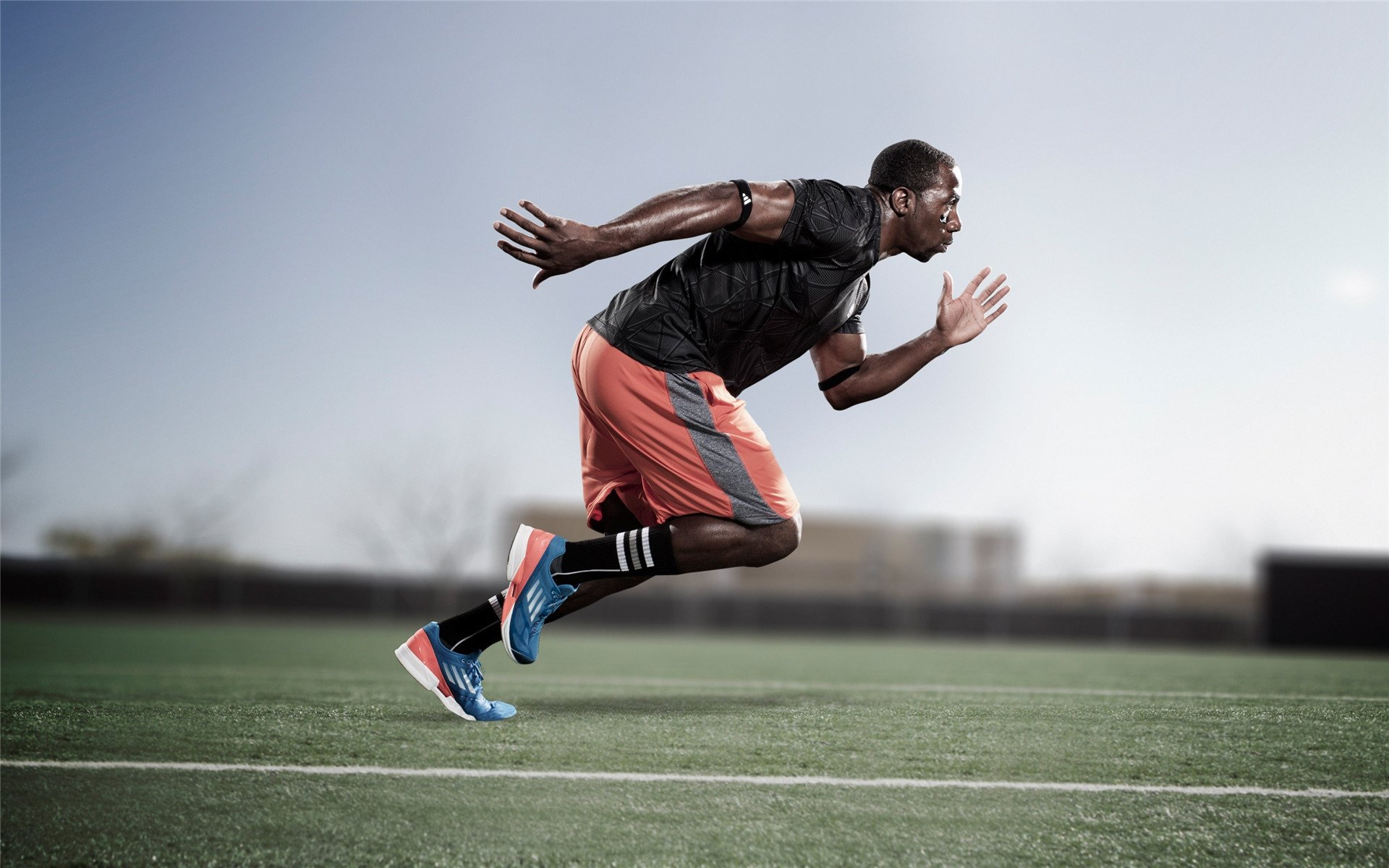 爱游戏入口-世界杯官方用球发布设计理念引热议，足球世界杯用球